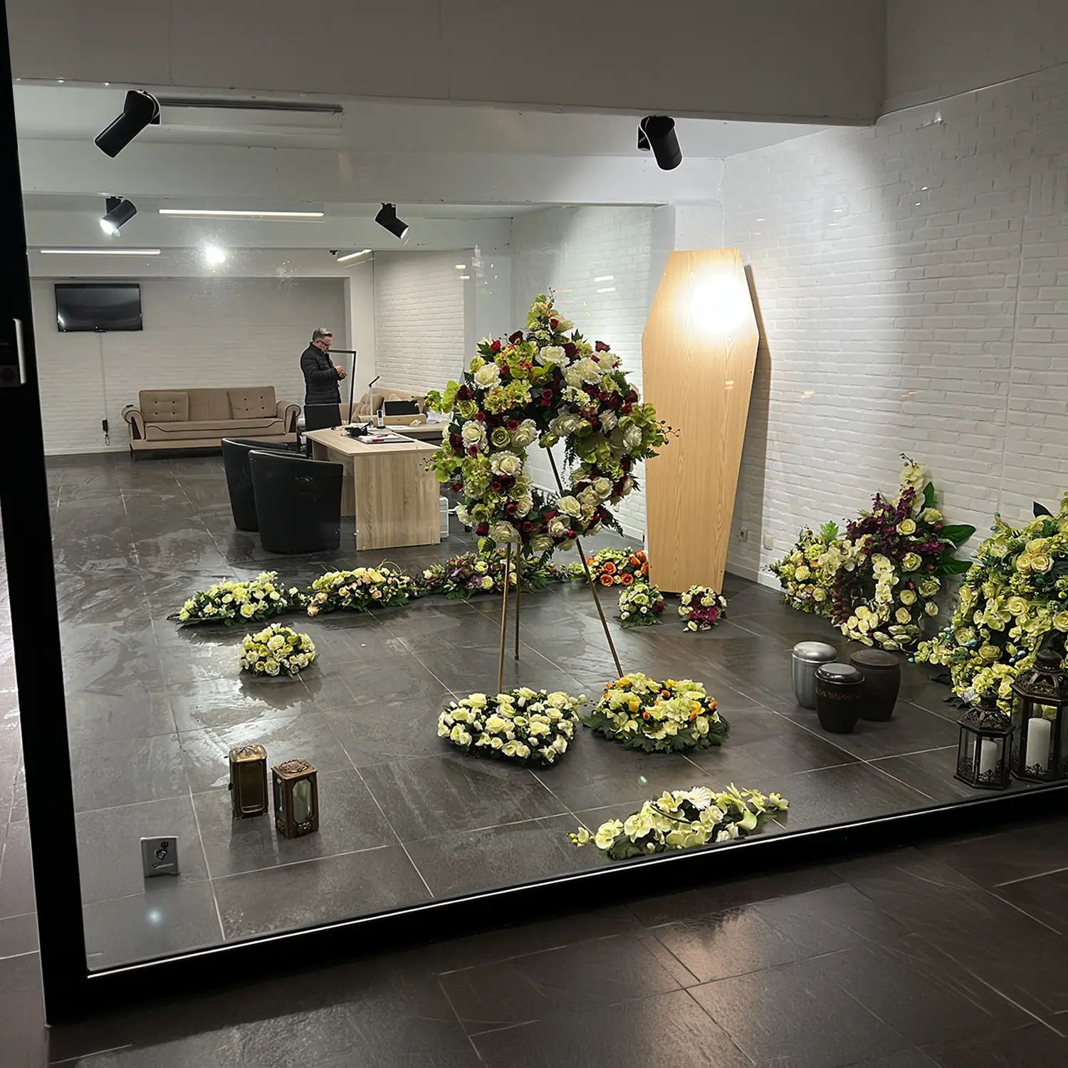 pompes funèbres avec fleurs